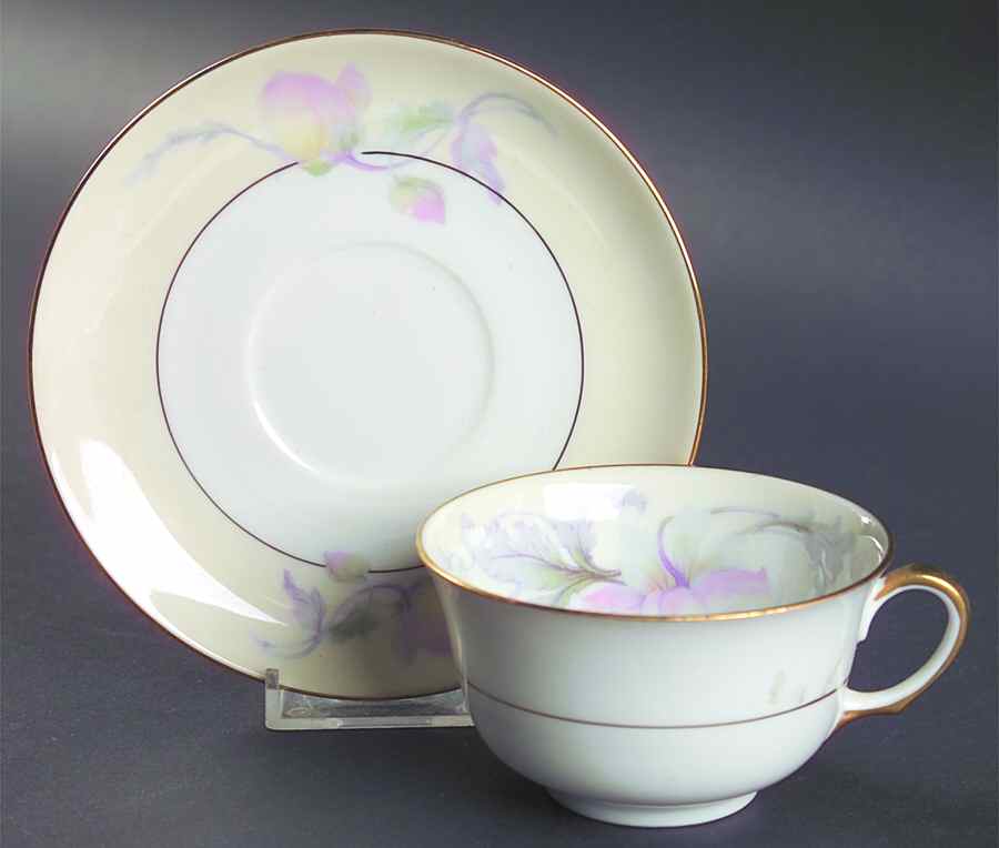 7211 Flat Cup & Saucer Set by Epiag-1