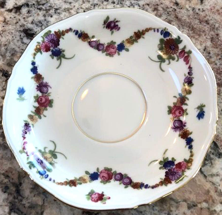 9954-9195 (White, Emboss Groove Edge) Saucer for Footed Cup by Epiag-1
