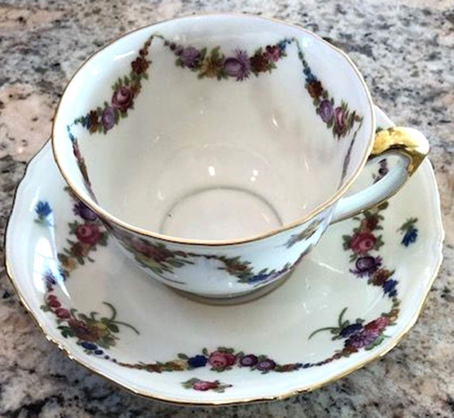 9954-9195 (White, Emboss Groove Edge) Footed Cup & Saucer Set by Epiag-1
