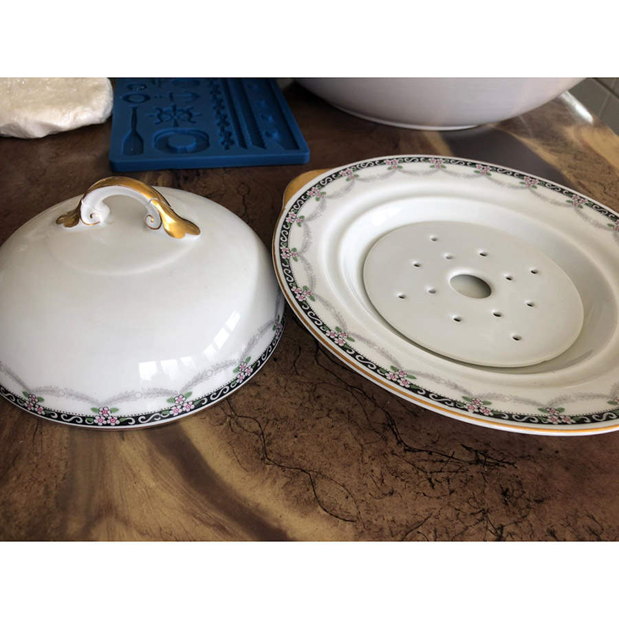 Bellevue Round Covered Butter with Strainer by Epiag-1