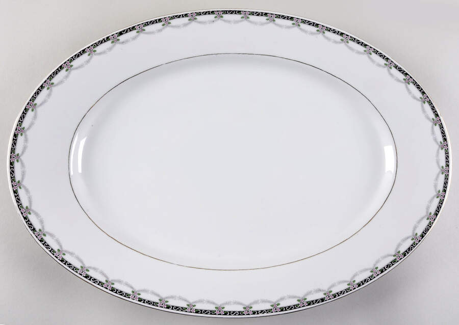 Bellevue 17" Oval Serving Platter by Epiag-1