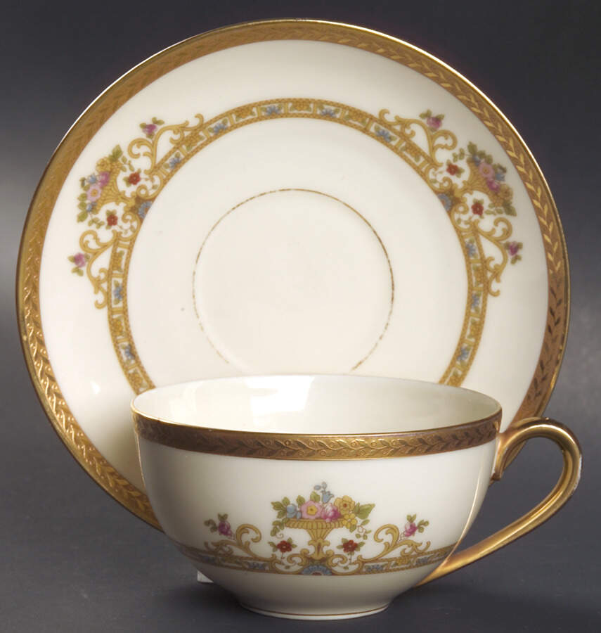 Belgenland Flat Cup & Saucer Set by Epiag-1