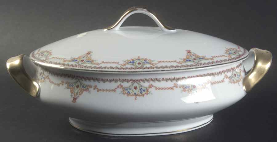 The Cromwell Oval Covered Vegetable by Epiag-1