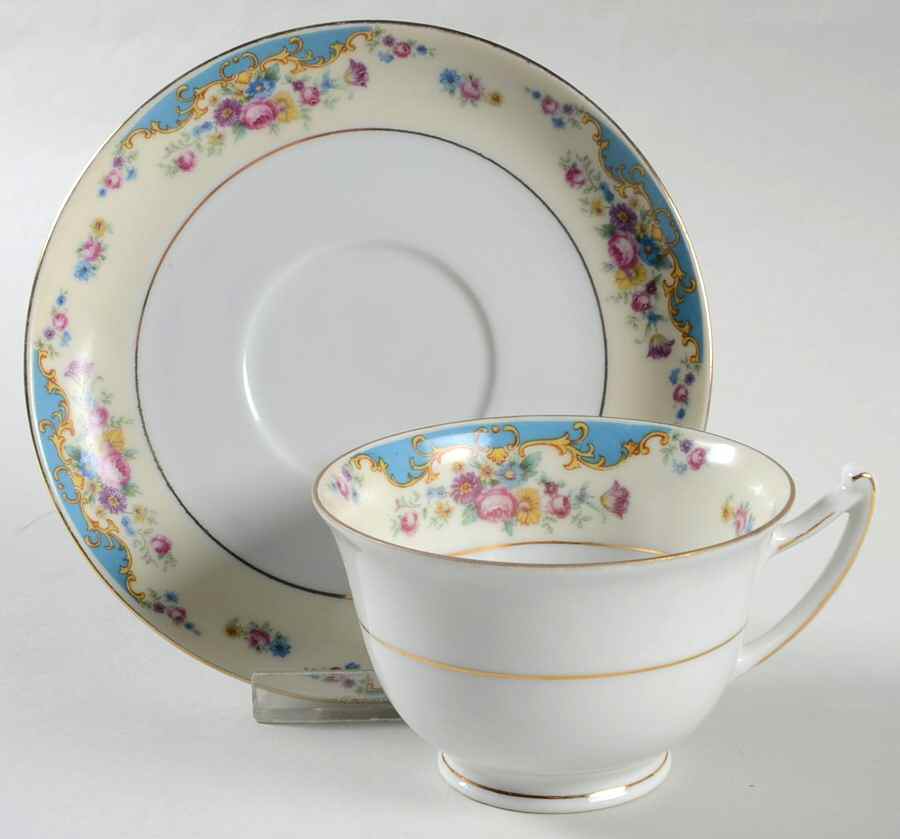EPI12 Footed Cup & Saucer Set by Epiag-1