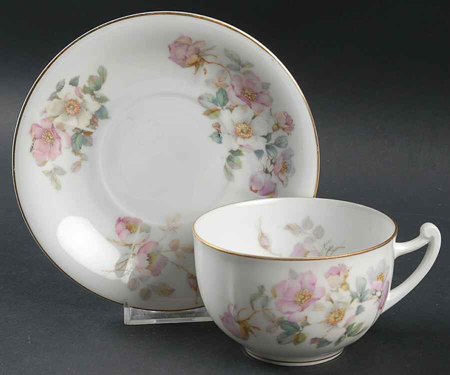 02460 Oversized Cup & Saucer Set by Epiag-1