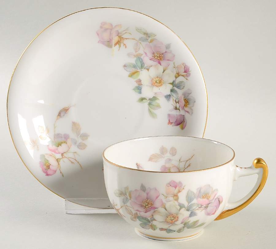 02460 Flat Cup & Saucer Set by Epiag-1