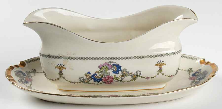 Isabele Gravy Boat with Attached Underplate by Epiag-1