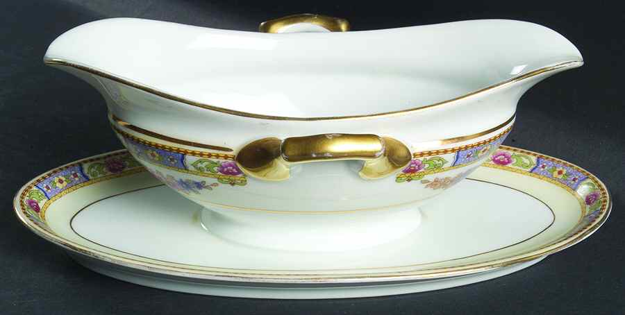 Madison Gravy Boat with Attached Underplate by Epiag-1