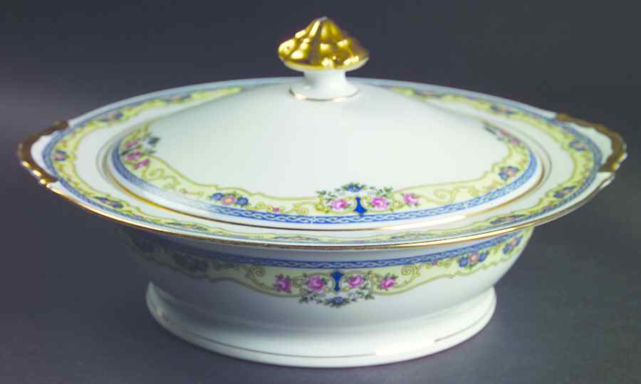 Montreuxe Round Covered Vegetable by Epiag-1