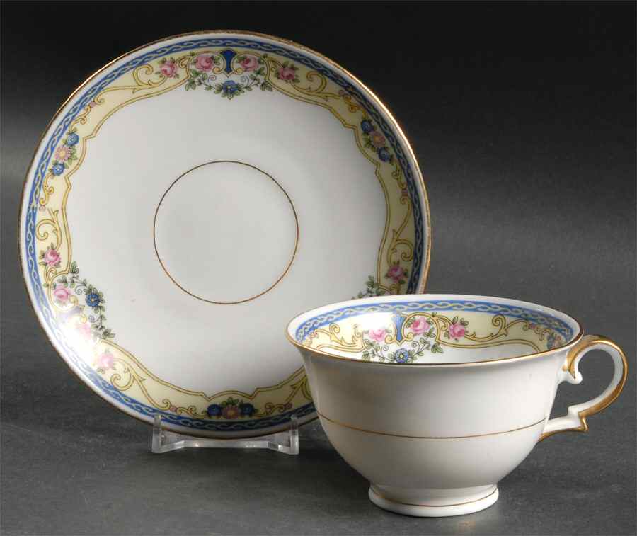 Montreuxe Footed Cup & Saucer Set by Epiag-1
