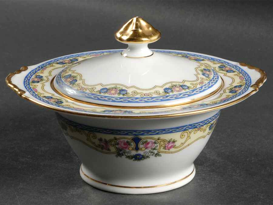 Montreuxe Sugar Bowl & Lid by Epiag-1
