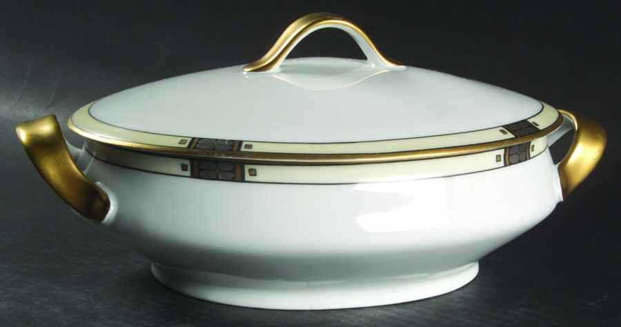 Platina Oval Covered Vegetable by Epiag-1