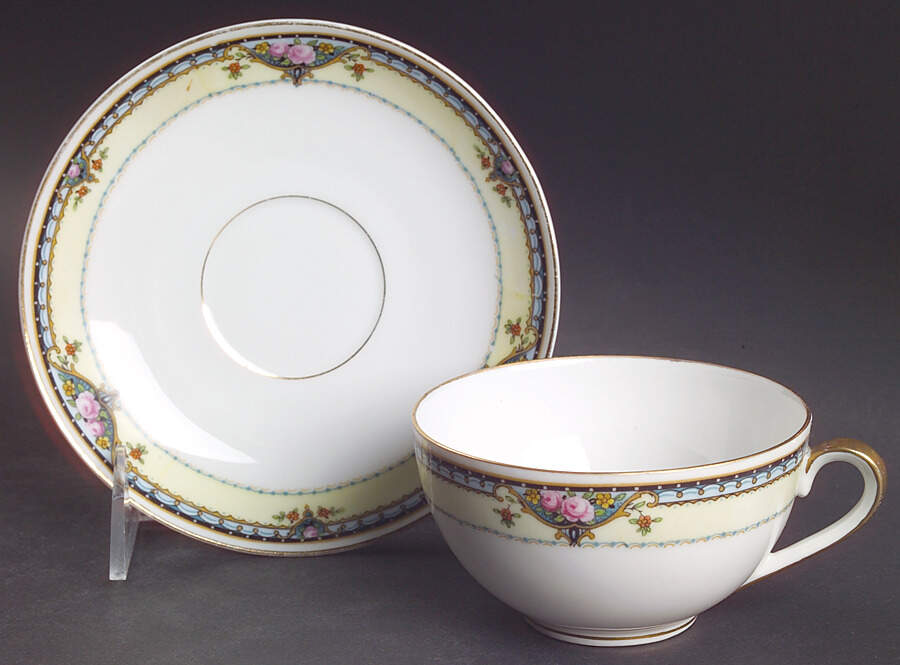 Warren Flat Cup & Saucer Set by Epiag-1