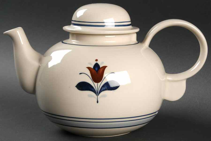 American Heritage Teapot & Lid by Epoch-1