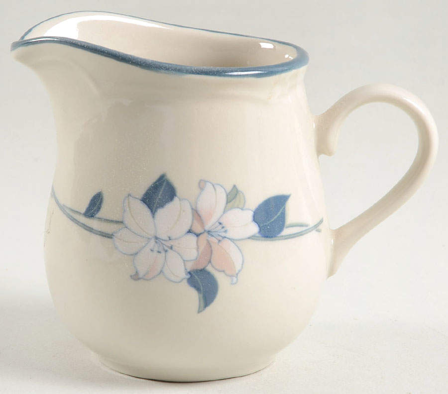 Apple Blossom (Smooth Edge) Creamer by Epoch-1