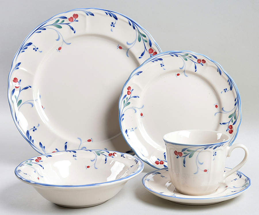 Berry Grove 5 Piece Place Setting by Epoch-1