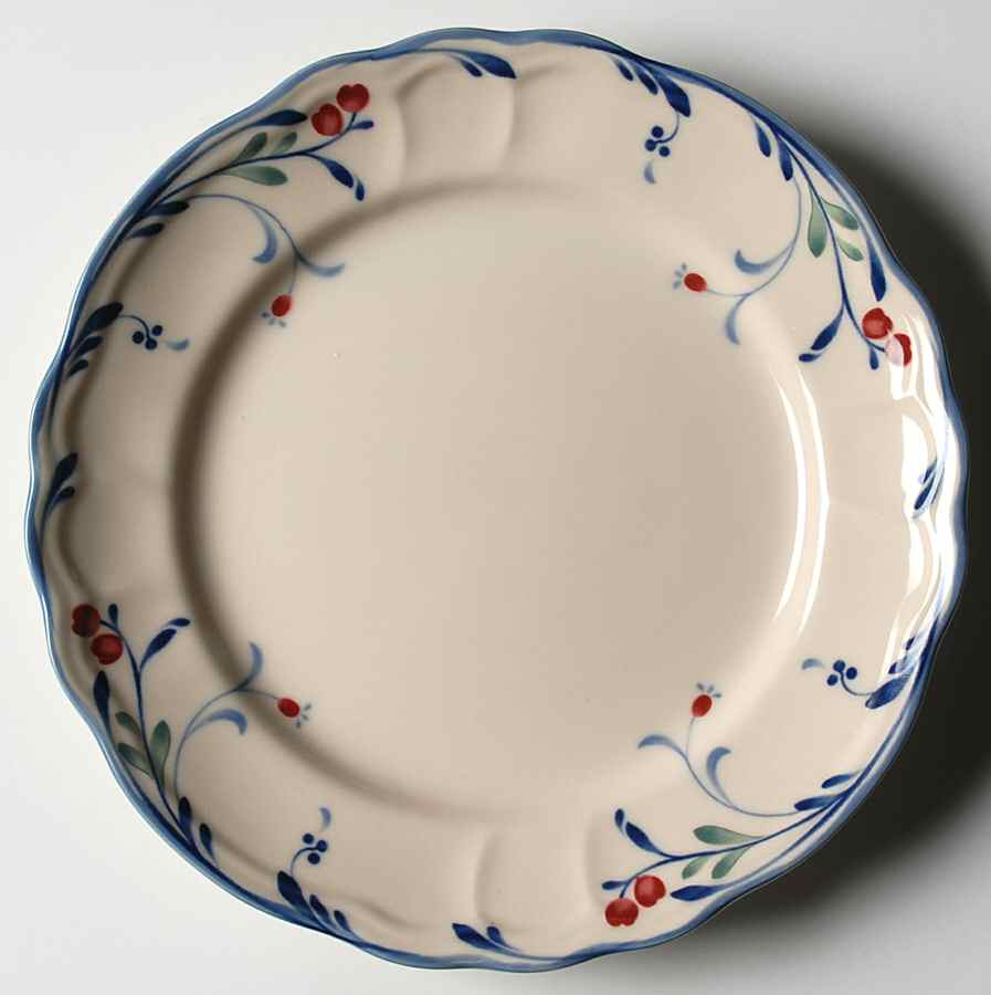 Berry Grove Salad Plate by Epoch-1