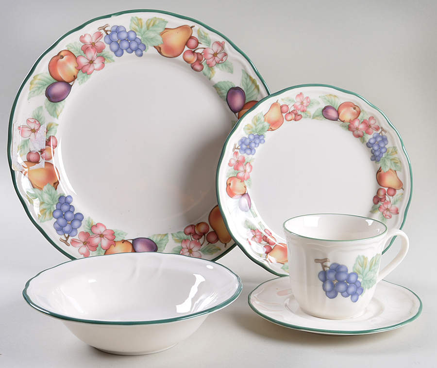 Market Day 5 Piece Place Setting by Epoch-1