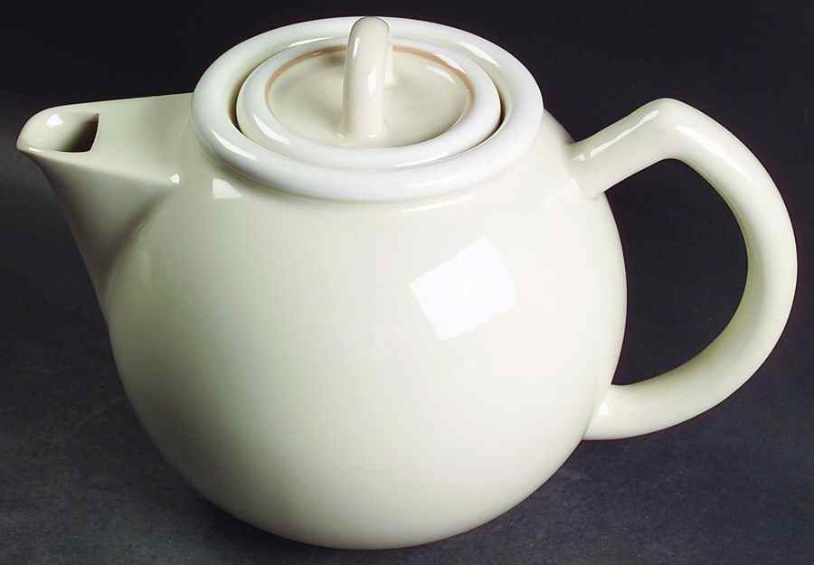 Norway Tea/Coffee Pot & Lid by Epoch-1