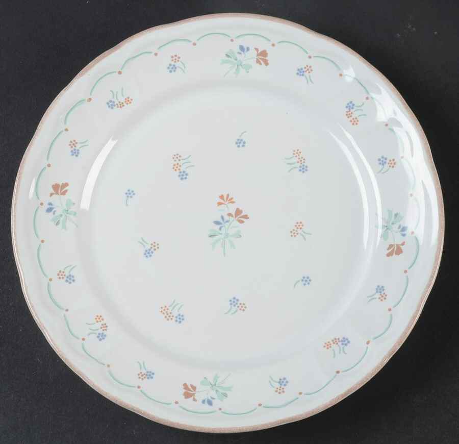 Picnic Time Salad Plate by Epoch-1