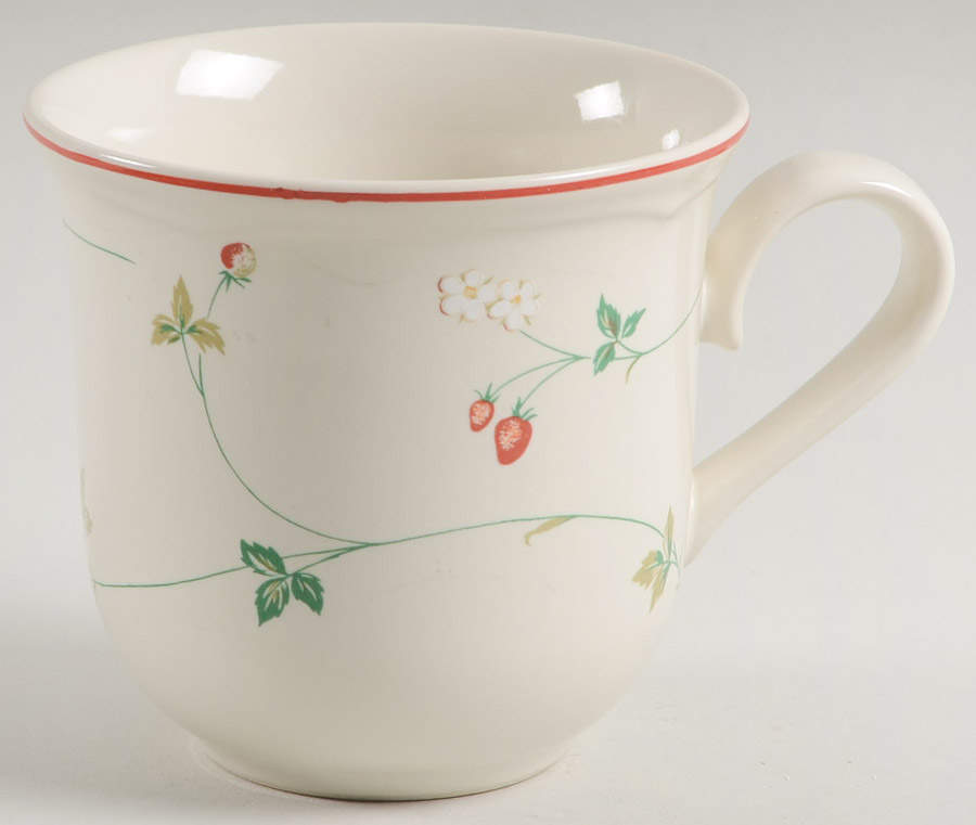 Strawberry Time Flat Cup by Epoch-1