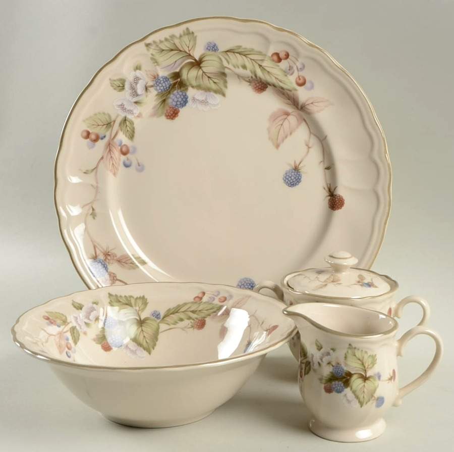 Summer Hill 5 Piece Hostess Set by Epoch-1