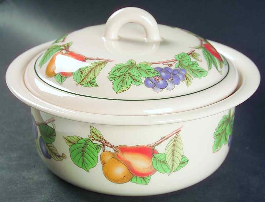 Wholesome 1.5 Qt Round Covered Casserole by Epoch-1