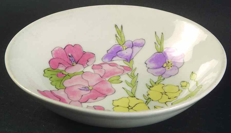 Amaryllis Coupe Soup Bowl by Ernestine-1