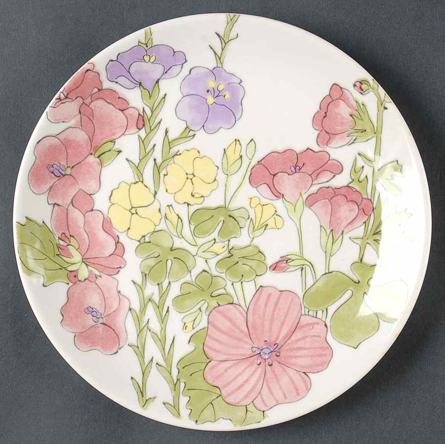 Amaryllis Luncheon Plate by Ernestine-1