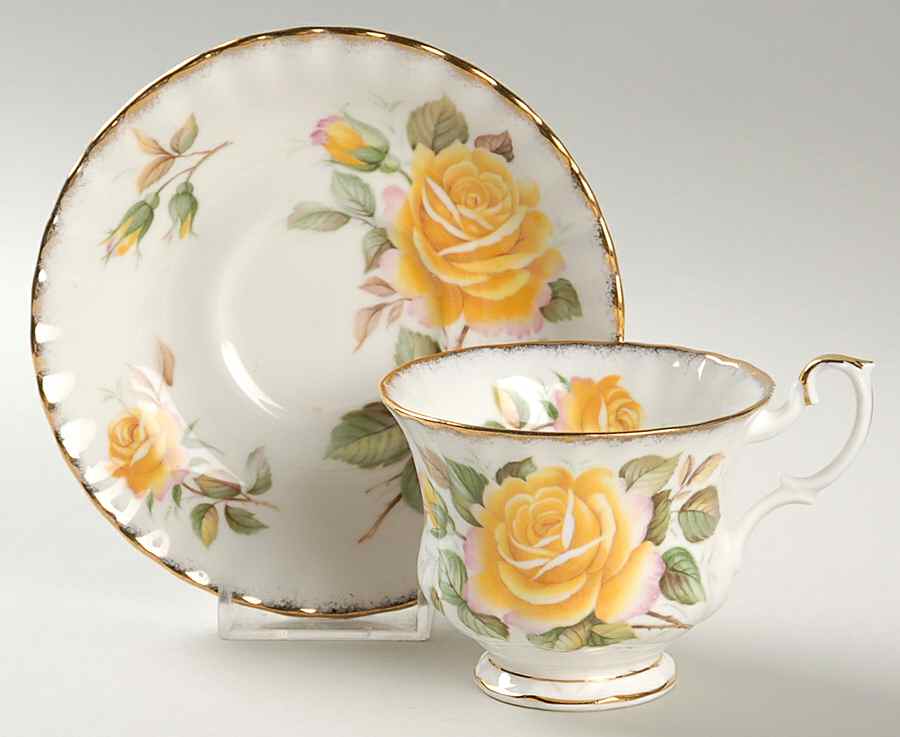 Rose Queen Series Footed Cup & Saucer Set by Erphila-1