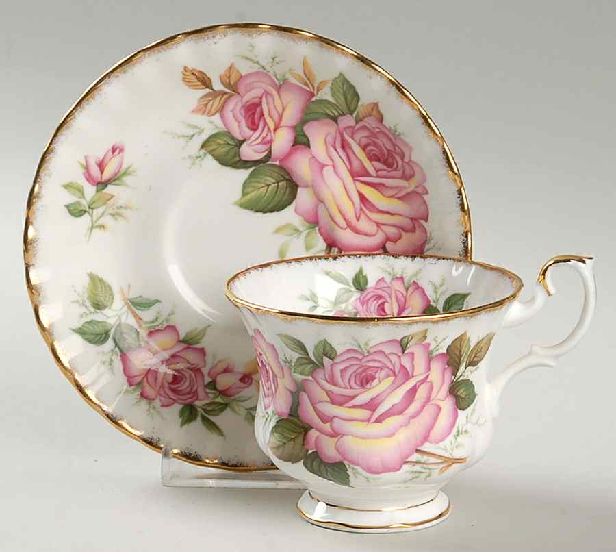 Rose Queen Series Footed Cup & Saucer Set by Erphila-1