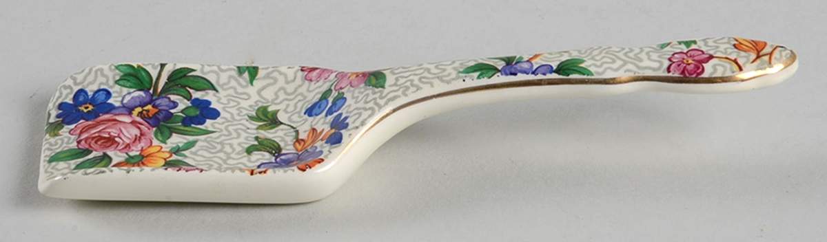 Warwick (Gray Lines, Gold Trim) Nut Scoop by Erphila-1