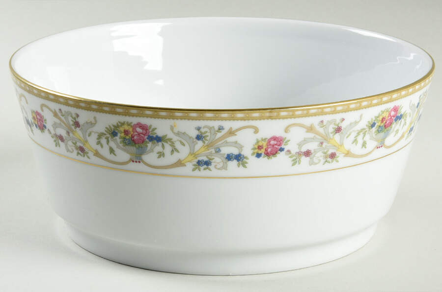 ESC23 8" Round Vegetable Bowl by Eschenbach-1