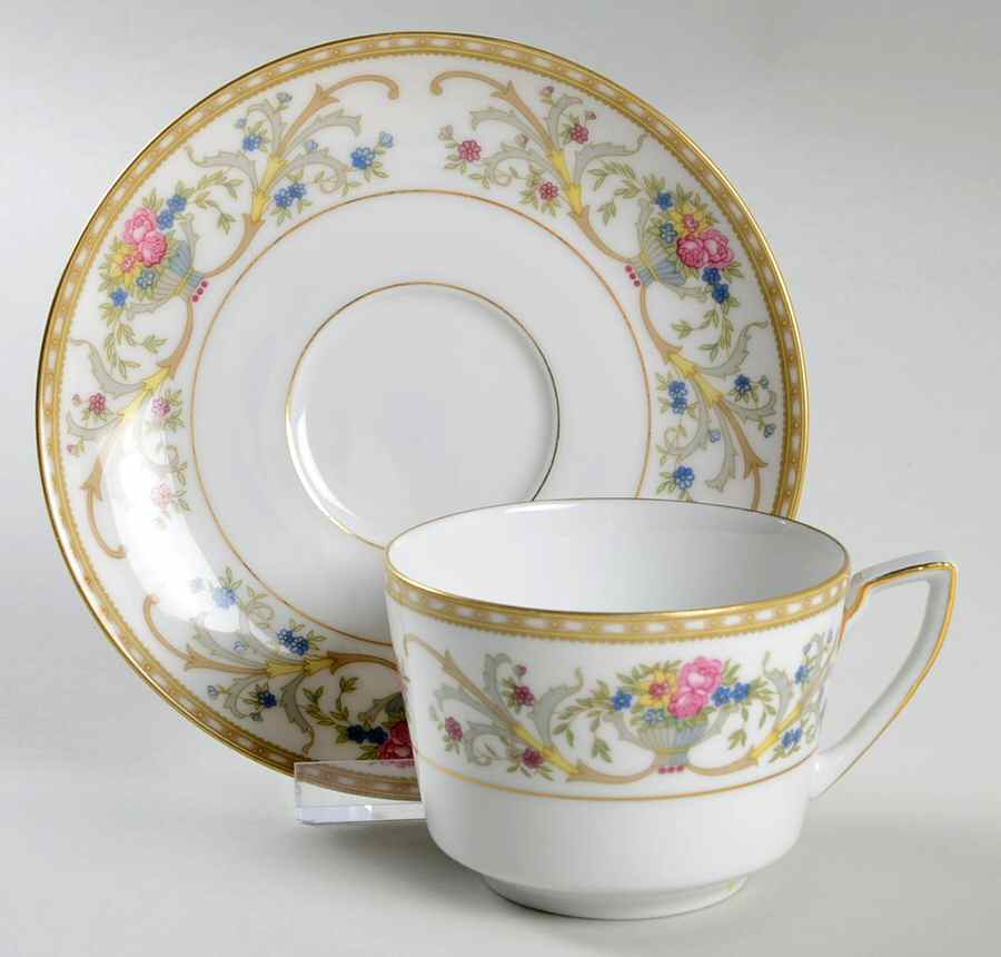 ESC23 Flat Cup & Saucer Set by Eschenbach-1