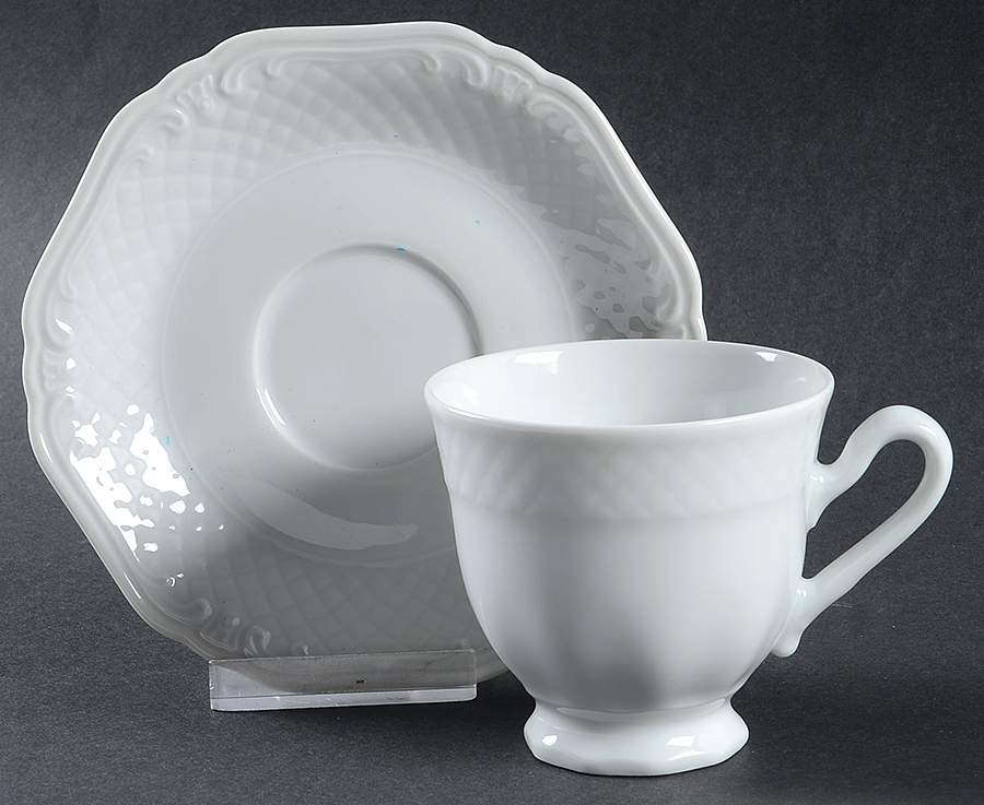 La Reine  Footed Cup & Saucer Set by Eschenbach-1