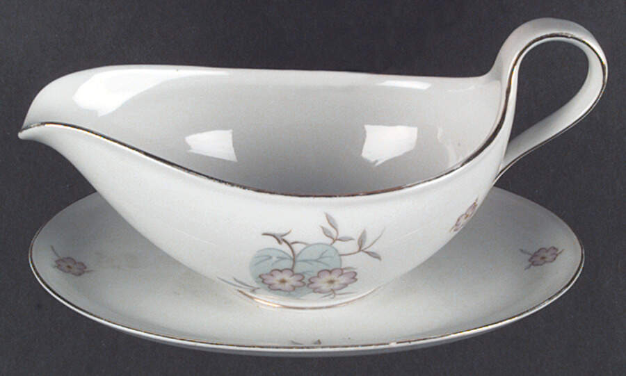 W1706 Gravy Boat with Attached Underplate by Eschenbach-1