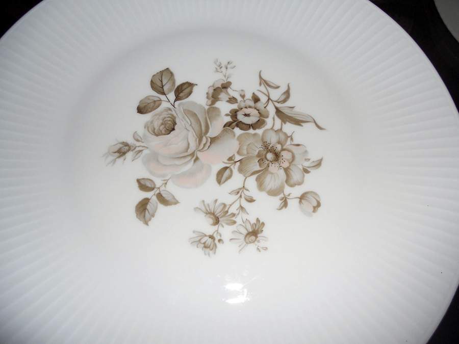 W5171 Dinner Plate by Eschenbach-1