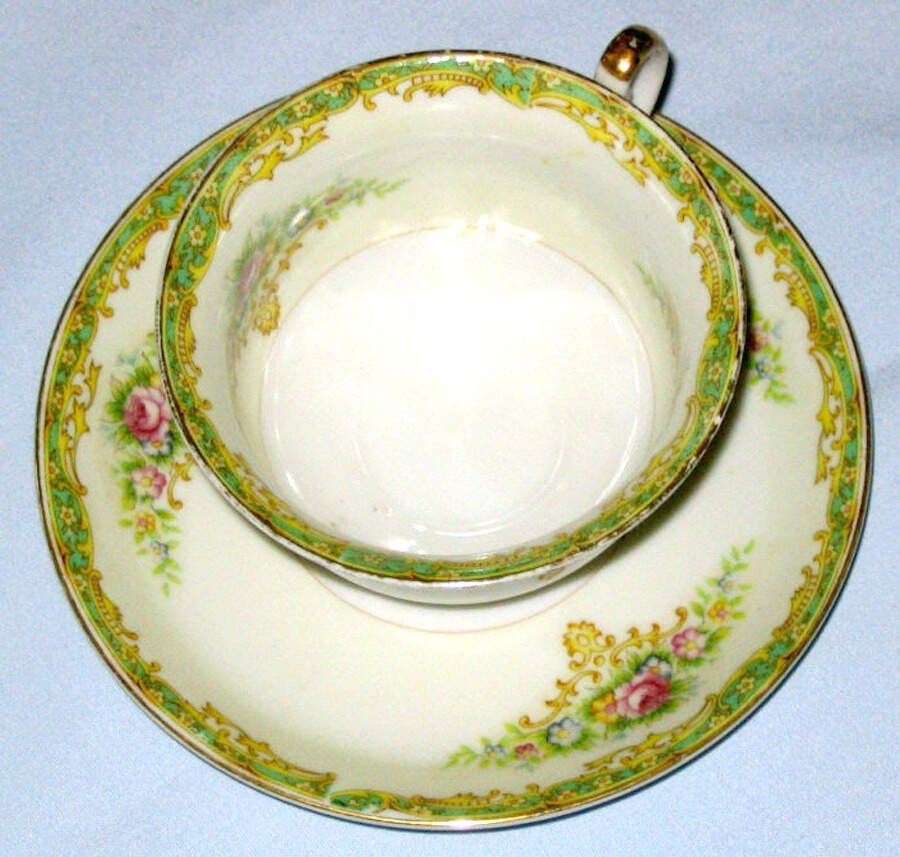 ESO4 Footed Cup & Saucer Set by ESCO (Japan)-1
