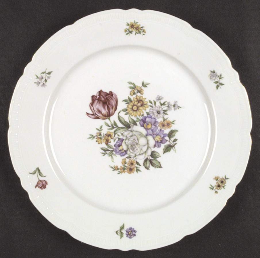 Bouquet Dinner Plate by Europa-1