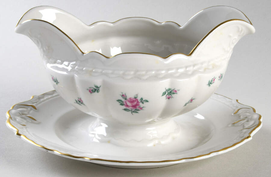 EXC2 Gravy Boat with Attached Underplate by Exclusive-1