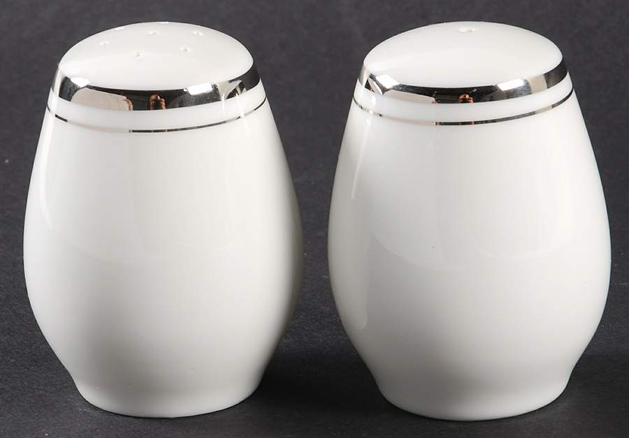 Sophisticate Salt & Pepper Set by Executive House-1