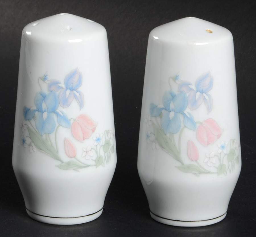 Center Stage Salt & Pepper Set by Excel-1