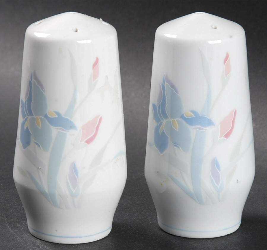 Iris Salt & Pepper Set by Excel-1