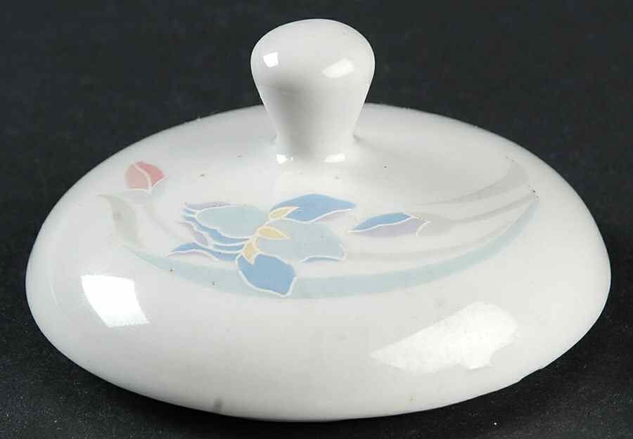 Iris Lid for Sugar Bowl by Excel-1