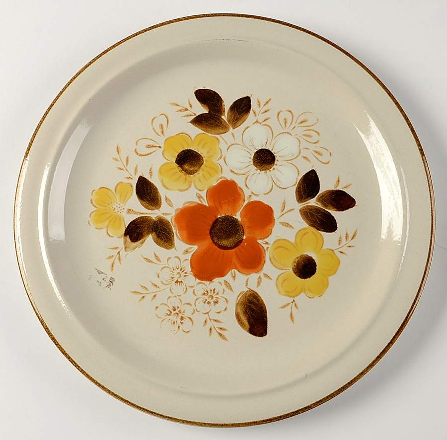 Linda (Single Brown Trim) 12" Chop Plate (Round Platter) by Excel-1