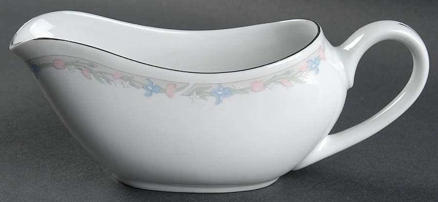 Scene I Gravy Boat by Excel-1
