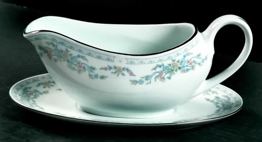 Somerset Gravy Boat & Underplate by Excel-1