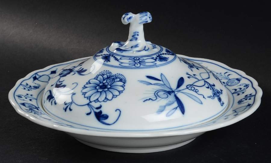ERT1 Round Covered Vegetable by Ernst Teichert-1