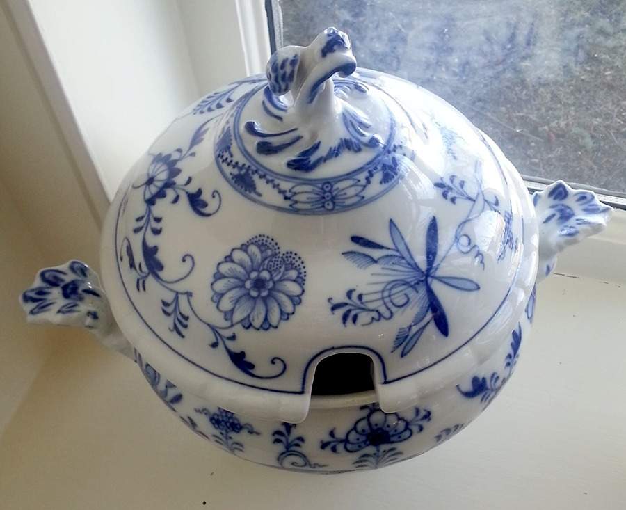 ERT1 Tureen &  Lid by Ernst Teichert-1