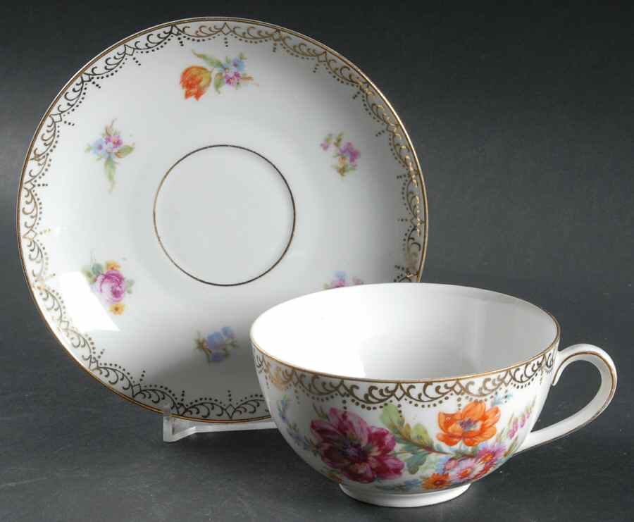 EPI99 Flat Cup & Saucer Set by Epiag-1
